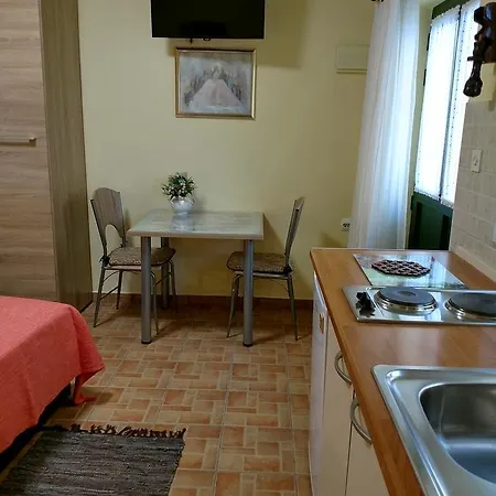 Apartment Aneta Baska Voda